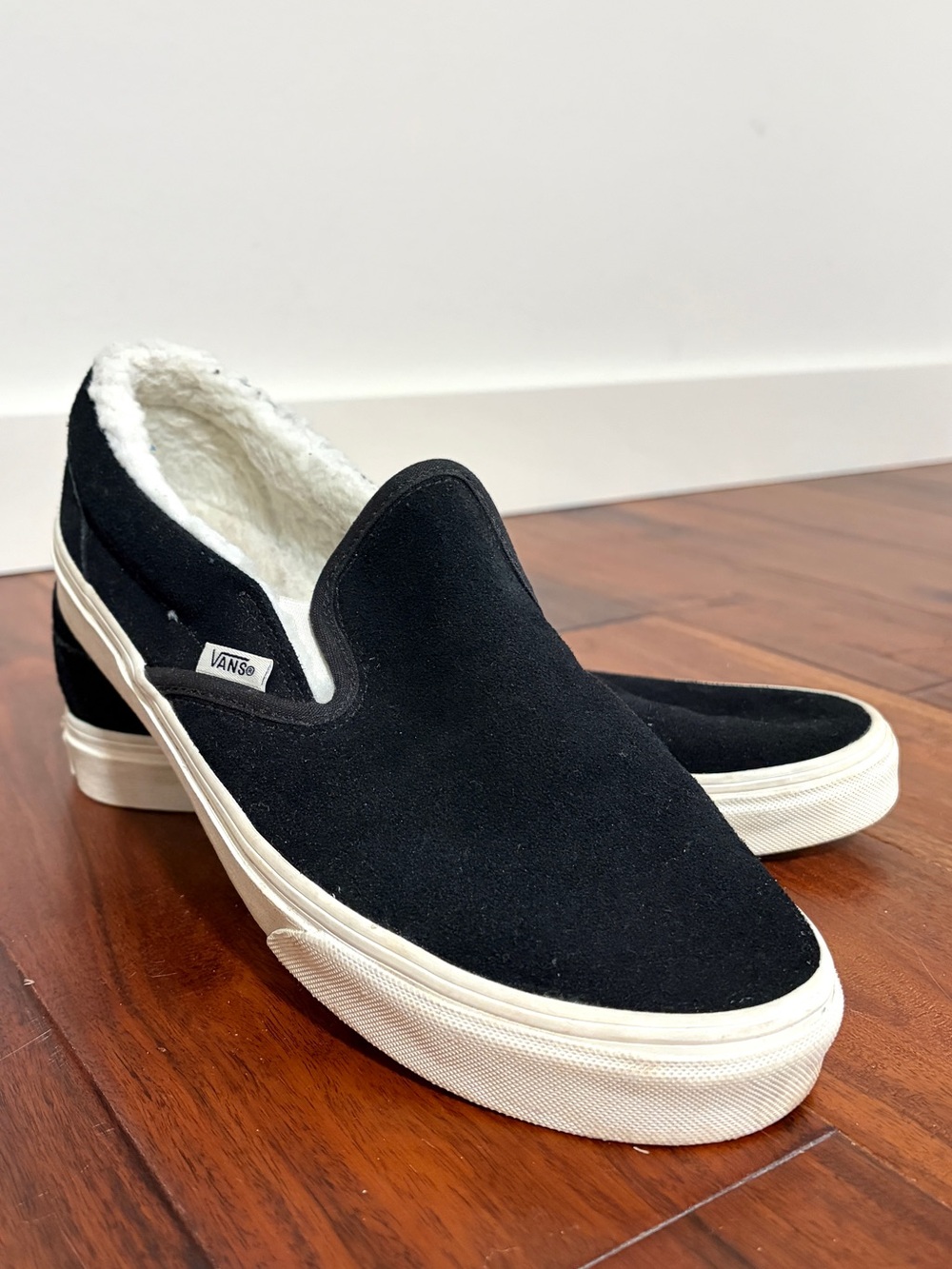 Vans | Unisex | Black Suede Sherpa Slip-Ons | M8 W9.5